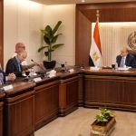 هيئة الدواء تبحث مع شركة أمريكية تعزيز التعاون في مجال المواد الخام الببتيدية وتوطين التكنولوجيا الدوائية