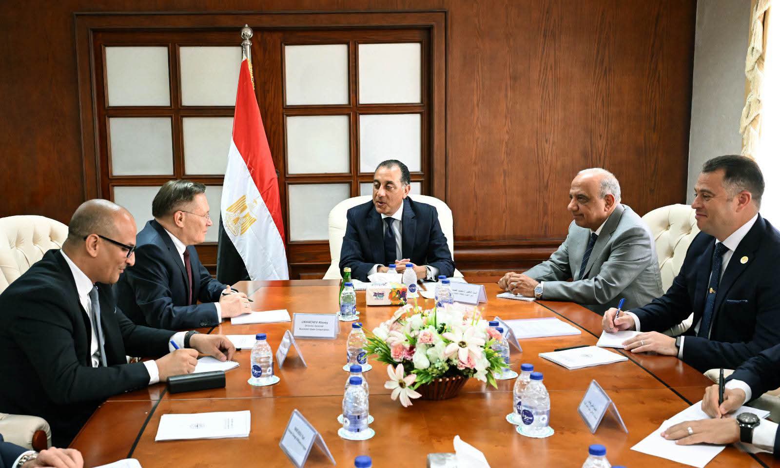 رئيس الوزراء يلتقي المدير العام لمؤسسة “روسآتوم” الروسية الحكومية للطاقة الذرية
