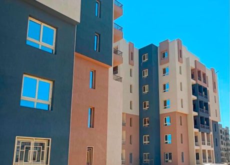 وزيرة الإسكان تتابع معدلات تنفيذ مشروع “ديارنا” بعددٍ من المدن الجديدة
