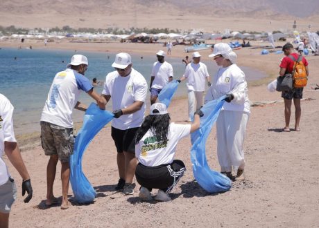 البنك الأهلي المصري ينظم حملة لتنظيف لاجونا دهب ضمن جهوده لدعم الاستدامة