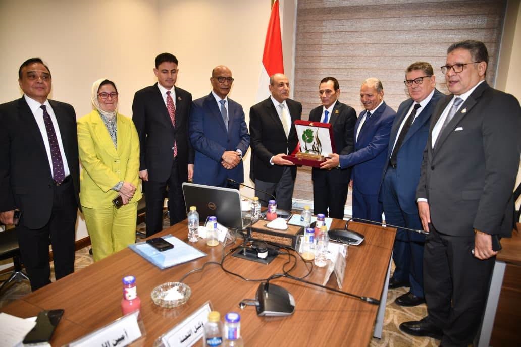 لجنة الدفاع والأمن القومي بالنواب تستعرض تطورات مشروع المليون ونصف المليون فدان.. وإشادة بجهود “تنمية الريف المصري الجديد”