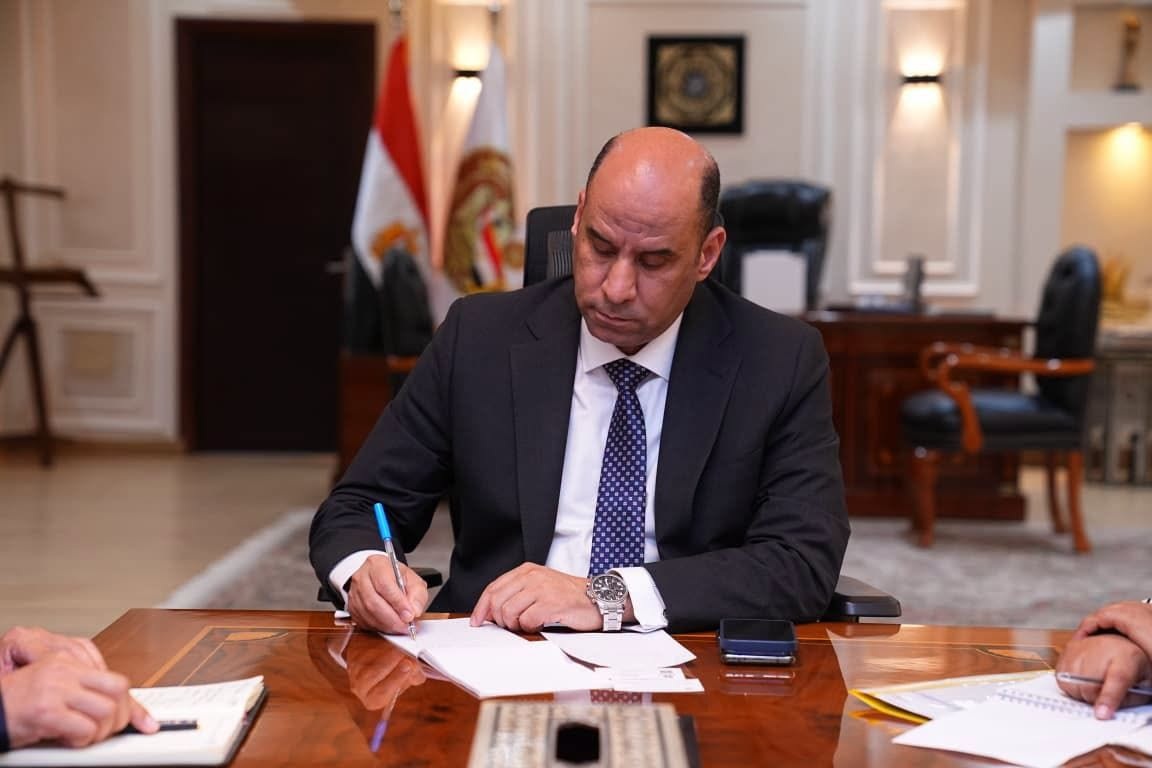1500 جنيه لكل عامل.. وزير العمل يعلن بدء صرف منحة المولد النبوي للعمالة غير المنتظمة