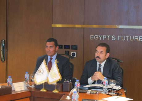 وزير الشباب والمدير التنفيذي لجهاز مستقبل مصر يبحثان تعظيم الاستفادة من الأصول ودعم المبادرات التنموية