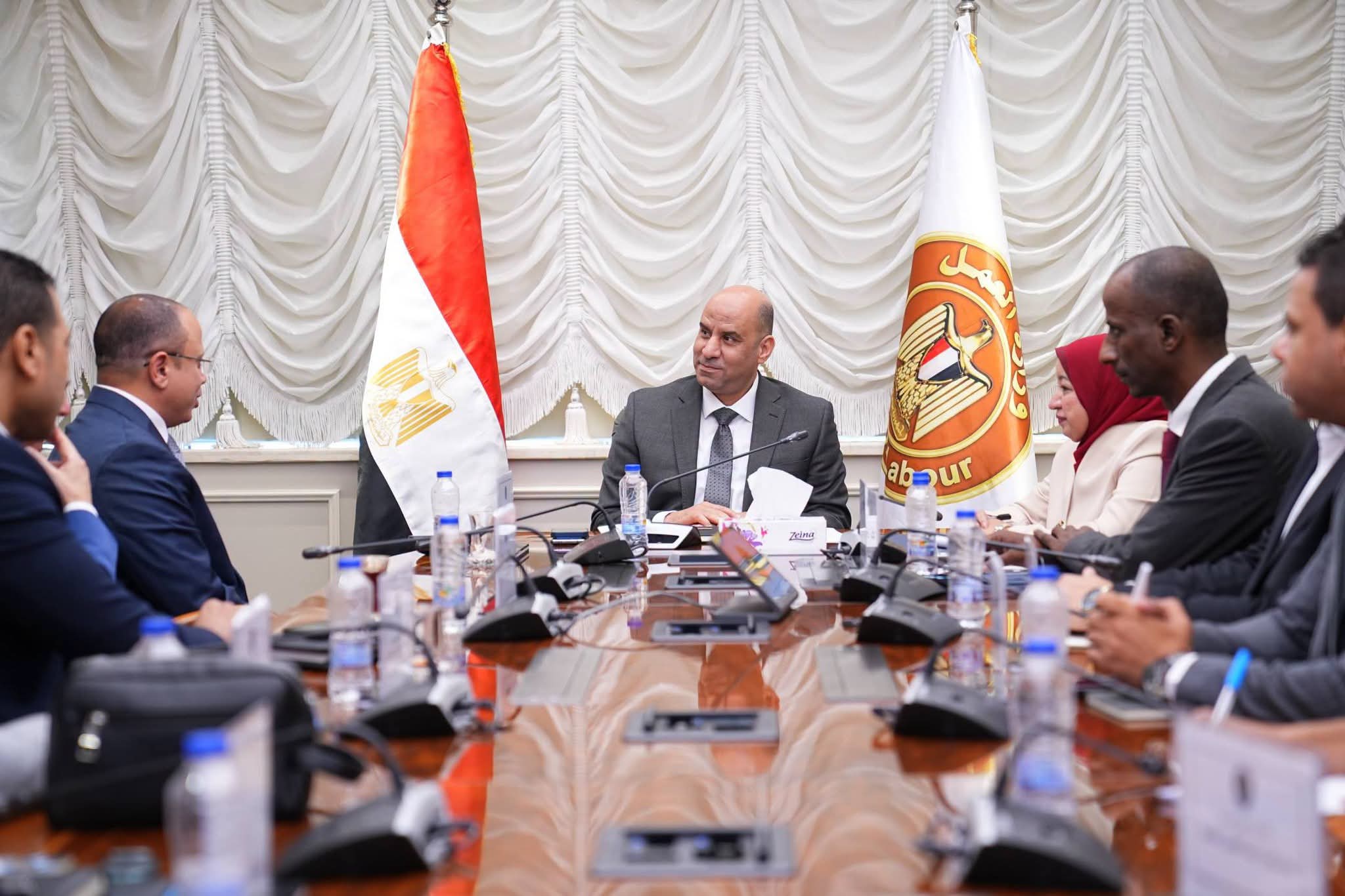 شراكة بين «العمل» و«السعودي الألماني» لتدريب الكوادر الطبية وتأهيل ذوي الهمم لسوق العمل