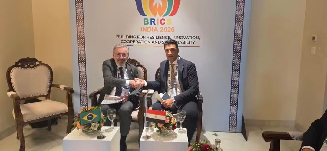 وزير الصناعة يبحث مع البرازيل و الصين تعزيز الشراكات الصناعية وجذب استثمارات جديدة إلى مصر