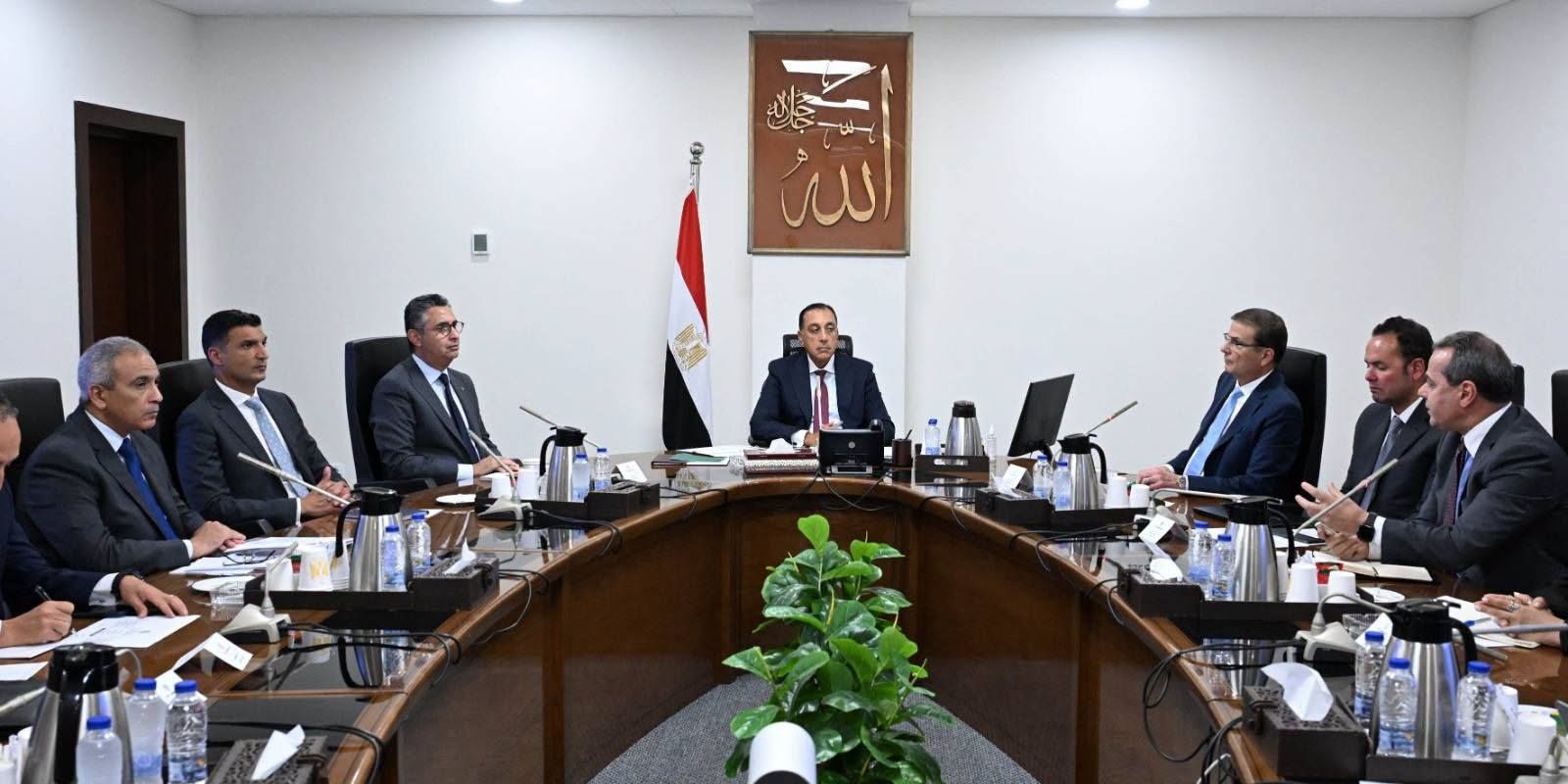 رئيس الوزراء يستعرض خطة تنفيذ مبادرة «القرية المنتجة» لتحويل القرى إلى تجمعات إنتاجية