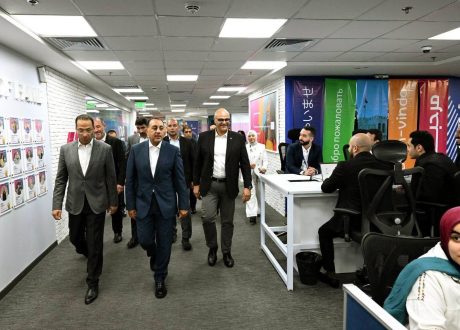 مدبولي يتفقد «ساذرلاند» بالإسكندرية ويؤكد دعم الدولة لصناعة التعهيد وتصدير الخدمات