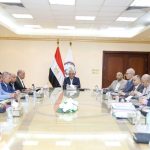 وزير الدولة للإنتاج الحربي يتابع خطط تطوير الشركات وتعميق التصنيع المحلي