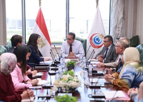 وزير الصحة يبحث مع مجموعة «سان دوناتو» الإيطالية مستجدات تنفيذ مستشفى هليوبوليس الجديد وخطط الاستثمار