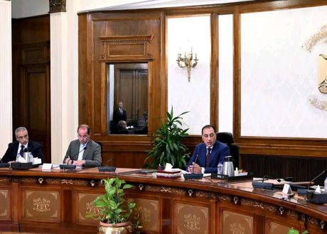 مدبولي: توجيهات رئاسية بمواصلة تطوير سوق الاتصالات وتعزيز التحول الرقمي في مصر