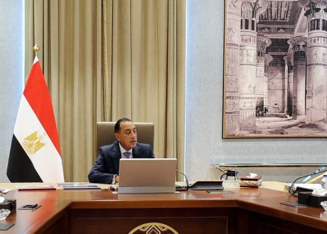 مدبولي يتابع مؤشرات الأداء الاقتصادي وتنفيذ خطة التنمية وبرنامج التحول الاقتصادي الوطني