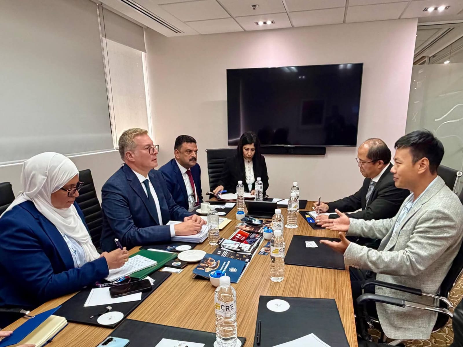وزير البترول و الثروة المعدنية يفتح قنوات جديدة مع كبرى شركات التعدين العالمية في بيرث لجذب استثمارات للذهب والمعادن