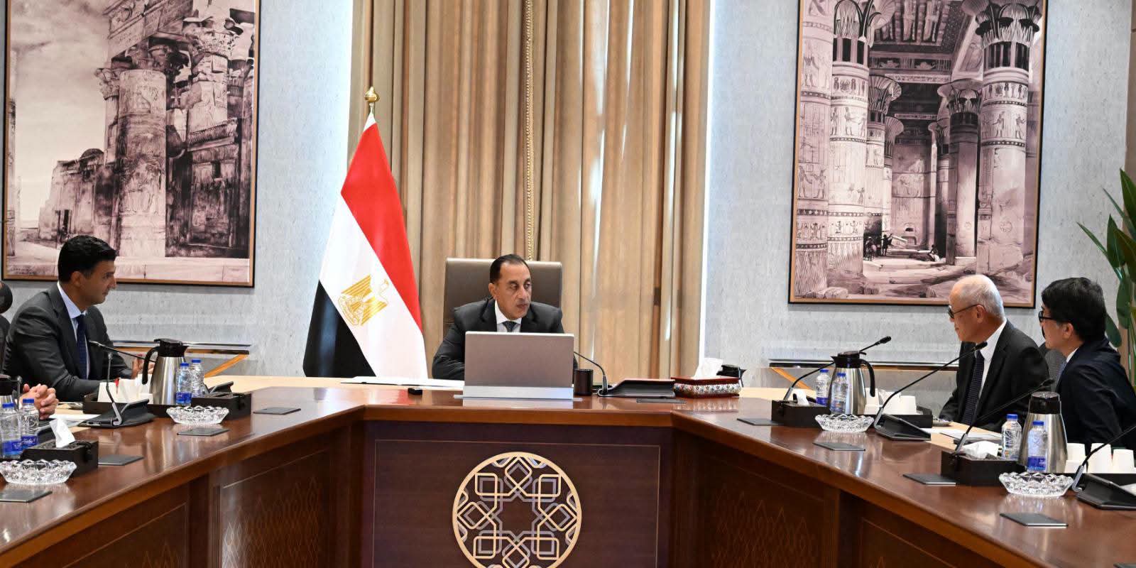 رئيس الوزراء يلتقي الرئيس والمدير التنفيذي لمجموعة “تويوتا تسوشو” اليابانية