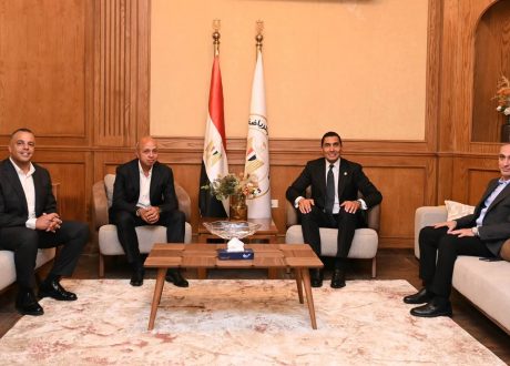 وزير الشباب والرياضة يبحث مع رئيس شركة لاند مارك للتطوير العقاري “LMD “سبل دعم الأبطال الرياضيين ورعايتهم