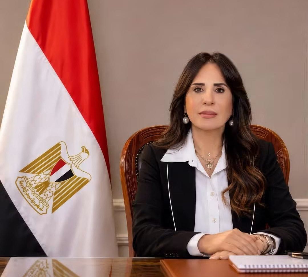 وزيرة الإسكان تتابع موقف تنفيذ عدد من المشروعات السكنية والخدمية بمدن الصعيد الجديدة
