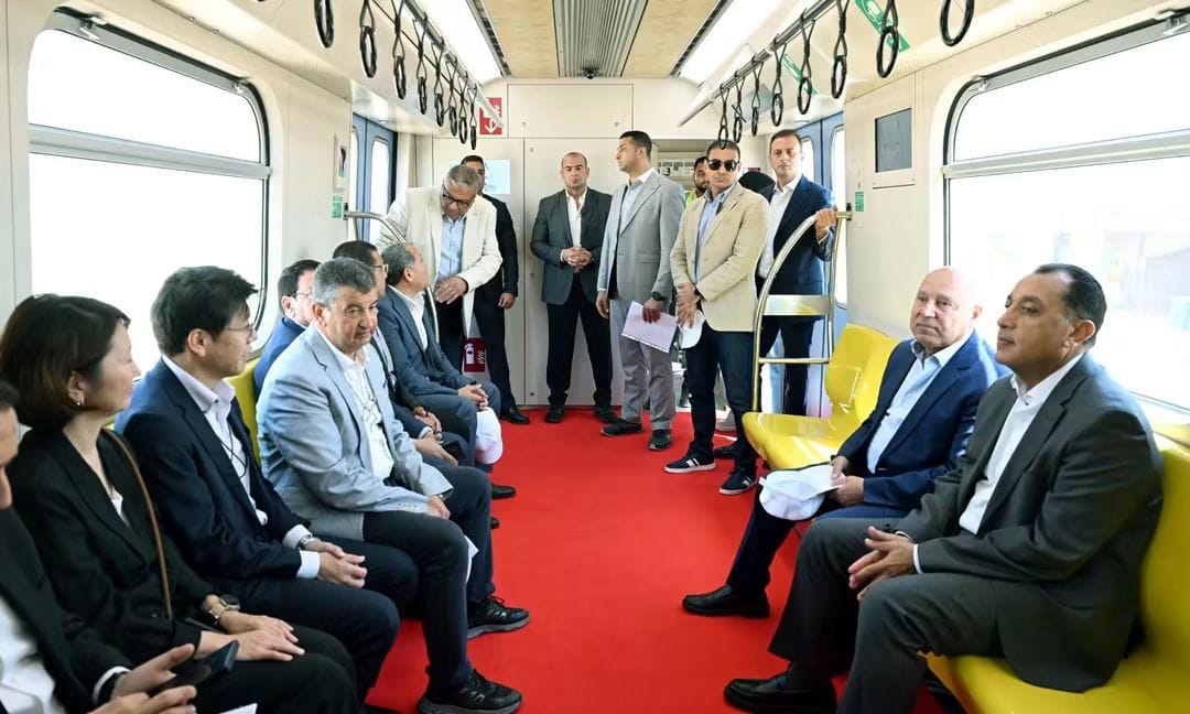 رئيس الوزراء يتفقد مشروع المرحلة الأولى للخط الرابع لمترو الأنفاق