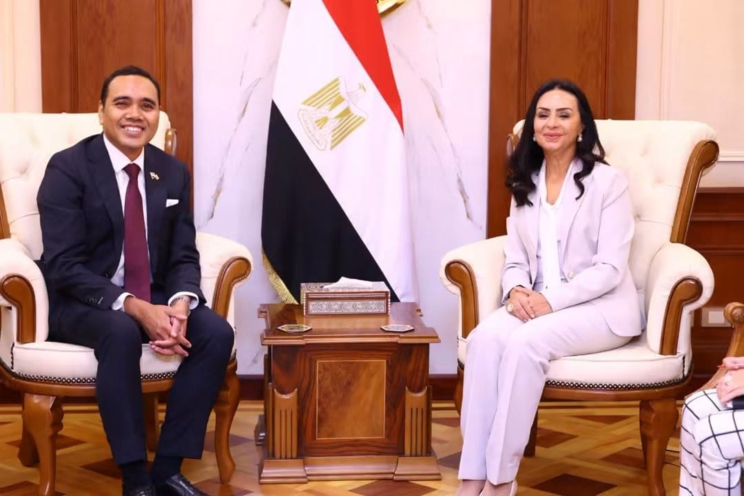 وزيرة التضامن الاجتماعي تستقبل وزير الدولة السنغافوري للشئون الخارجية والداخلية