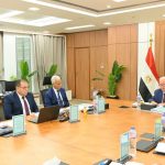 «تعظيم القيمة المضافة للقطن المصري».. حسين عيسى يكشف مستهدفات تطوير صناعة الغزل والنسيج