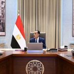 مدبولي يتابع مع وزير البترول ملفات إمدادات الغاز وزيادة الإنتاج والاستثمارات