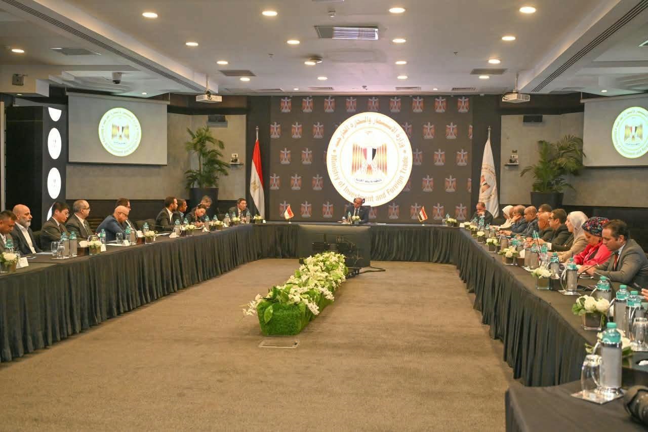 وزير الاستثمار يبحث مع الشركات السنغافورية خطط التوسع وزيادة الاستثمارات في مصر