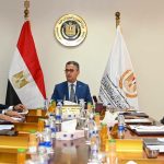 وزير التموين يبحث استقرار أسعار الدقيق والخبز السياحي.. وإجراءات لتأمين إمدادات القمح