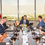 وزير التموين يبحث تمويل صوامع جديدة وصهاريج لزيوت الطعام لتعزيز الأمن الغذائي