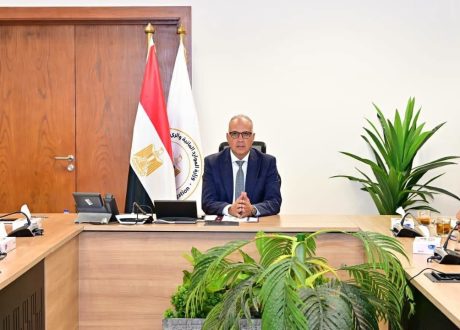 وزير الري يتابع الإصلاح المؤسسي وحوكمة إدارة الموارد المائية.. وتوسيع مشاركة مستخدمي المياه والقطاع الخاص