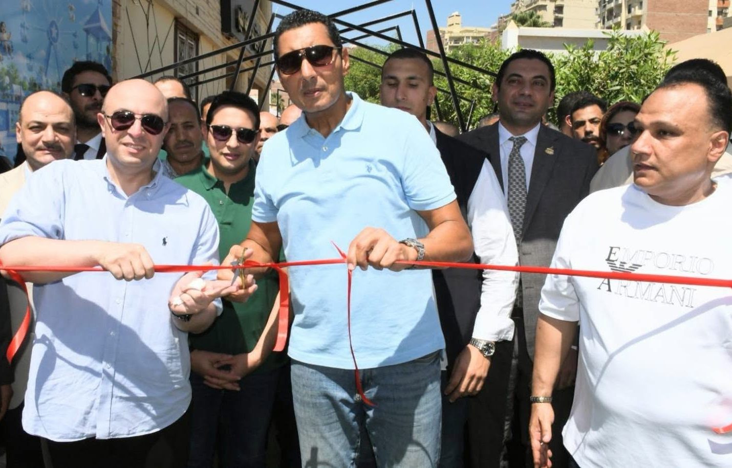وزير الشباب والرياضة يفتتح حمام سباحة بنادي محافظة الفيوم ويتفقد معرض المشغولات اليدوية