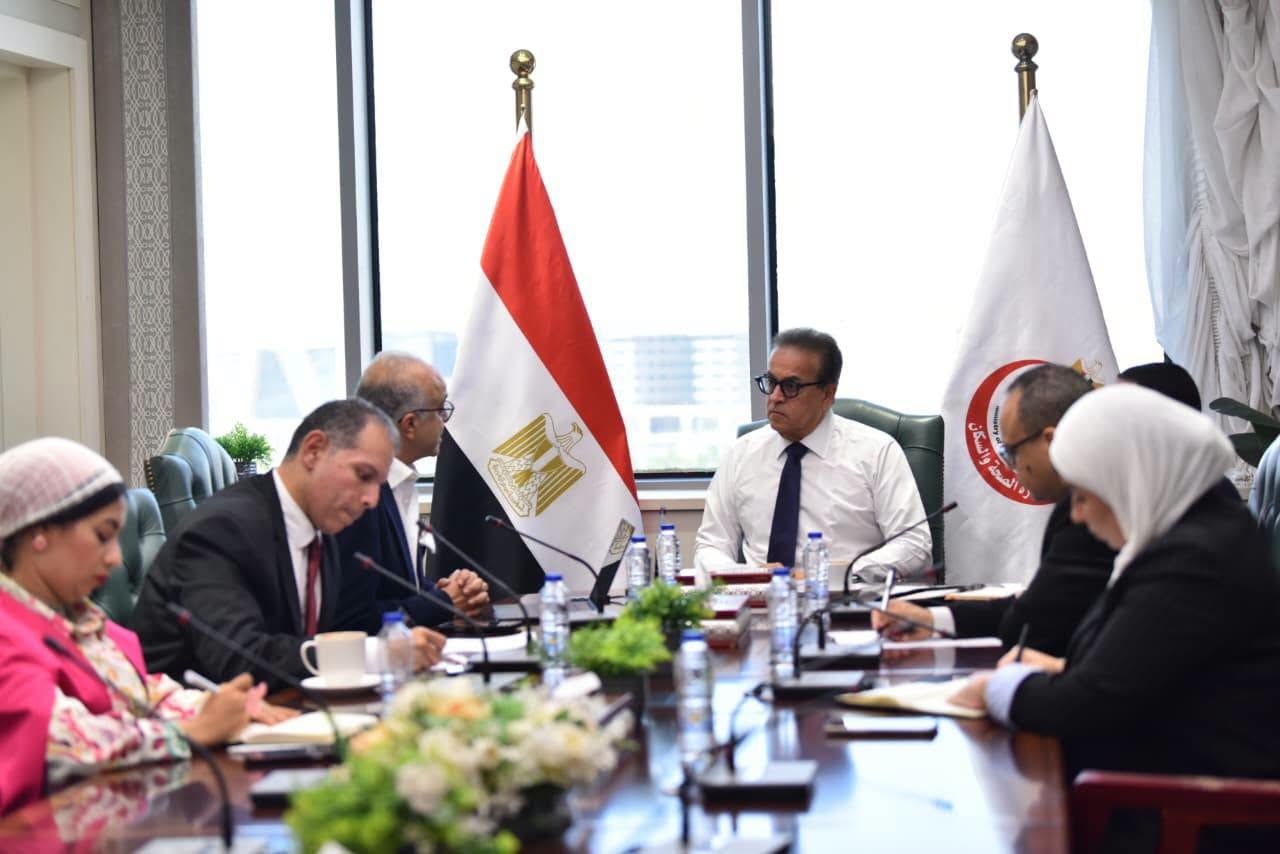 وزير الصحة يبحث تحويل مبادرة الكشف المبكر عن الجلوكوما إلى برنامج مستدام