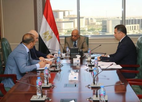 وزير الكهرباء يبحث مع «روسآتوم» استعدادات استقبال الوقود النووي بمحطة الضبعة