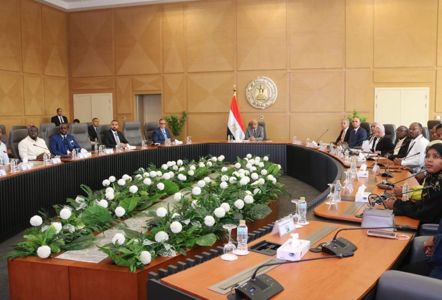 وزير الكهرباء يشهد تخريج 16 متدربًا من جيبوتي في كفاءة الطاقة والطاقة المتجددة