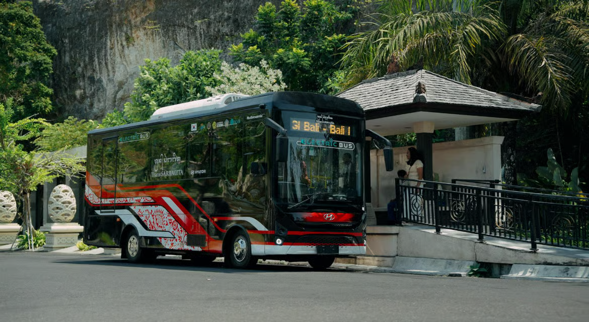 Hyundai supplies 11 electric buses for Bali’s first e-bus initiative