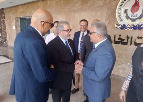 التأمين الصحي الشامل بالسويس يقدم 39.7 ألف خدمة طبية خلال 6 أشهر.. وزراعة كبد بـ623 ألف جنيه