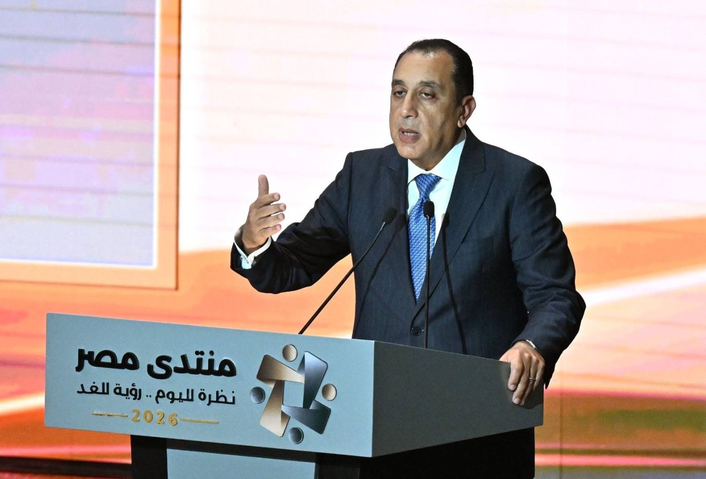 «السيسي جبر بخاطر الغلابة».. مدبولي يكشف تفاصيل تطوير المناطق غير الآمنة