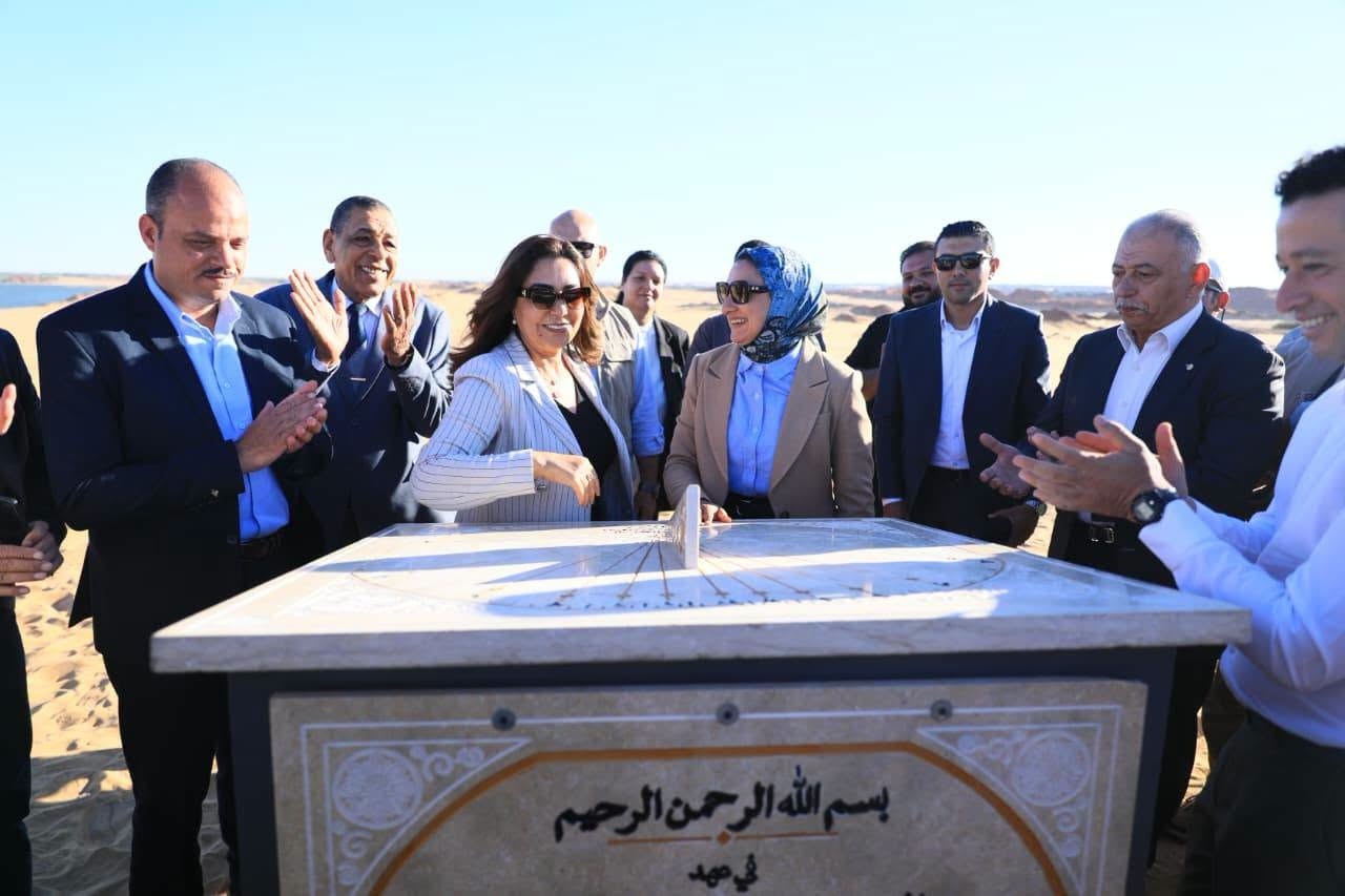 باستثمارات مستهدفة 780 مليون جنيه.. منال عوض تضع حجر أساس تطوير بحيرة موط بالوادي الجديد