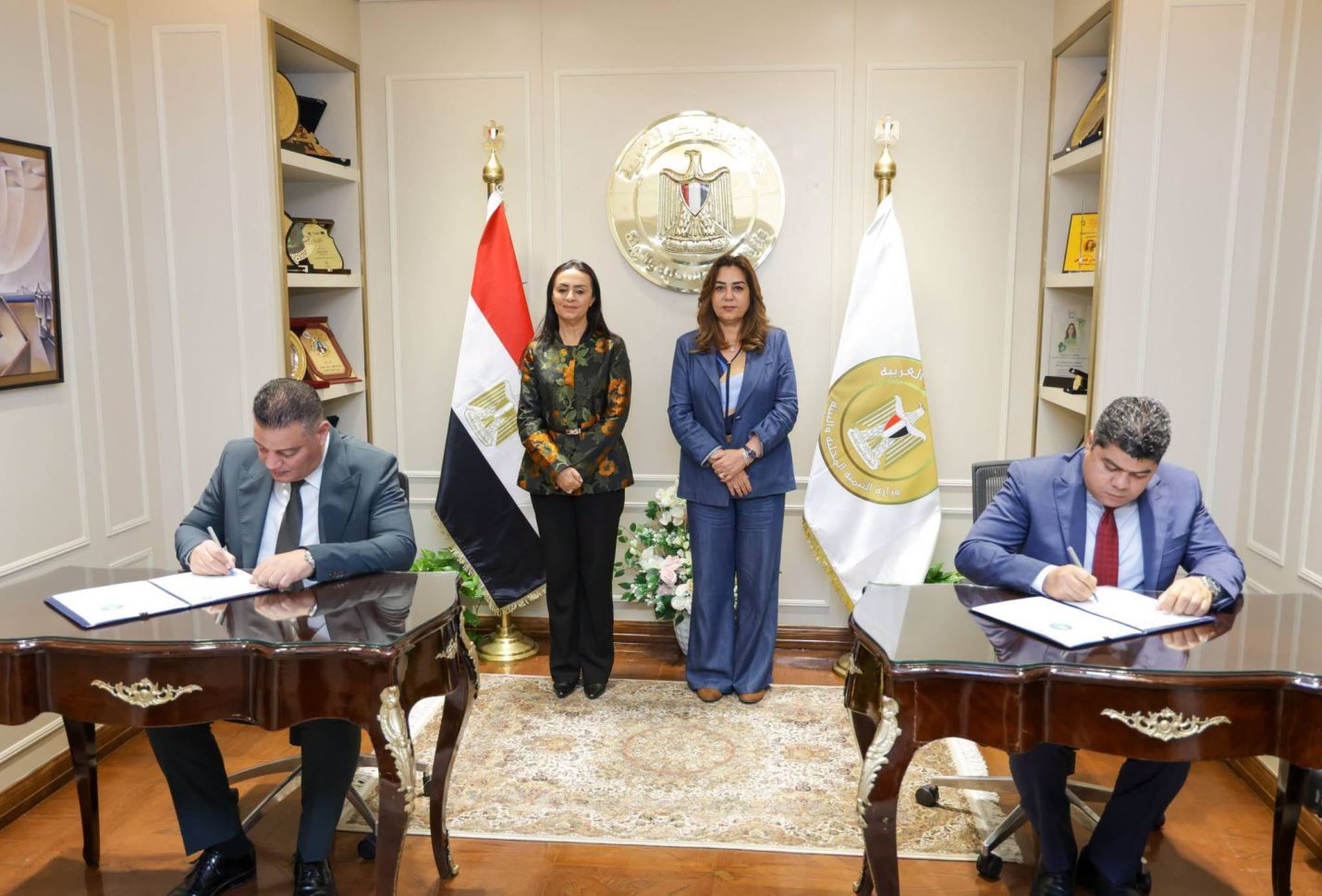 بروتوكول تعاون بين وزارتي التنمية المحلية والبيئة والتضامن الاجتماعي لتعزيز مشروعات المناخ