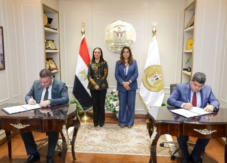 بروتوكول تعاون بين وزارتي التنمية المحلية والبيئة والتضامن الاجتماعي لتعزيز مشروعات المناخ