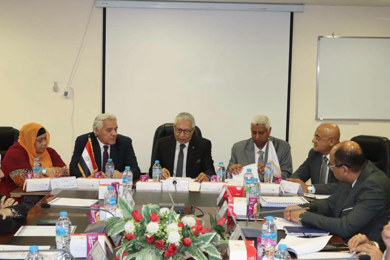جهاز حماية وتنمية البحيرات والثروة السمكية يناقش تطوير الأداء المالي والمؤسسي وتعزيز الاستدامة