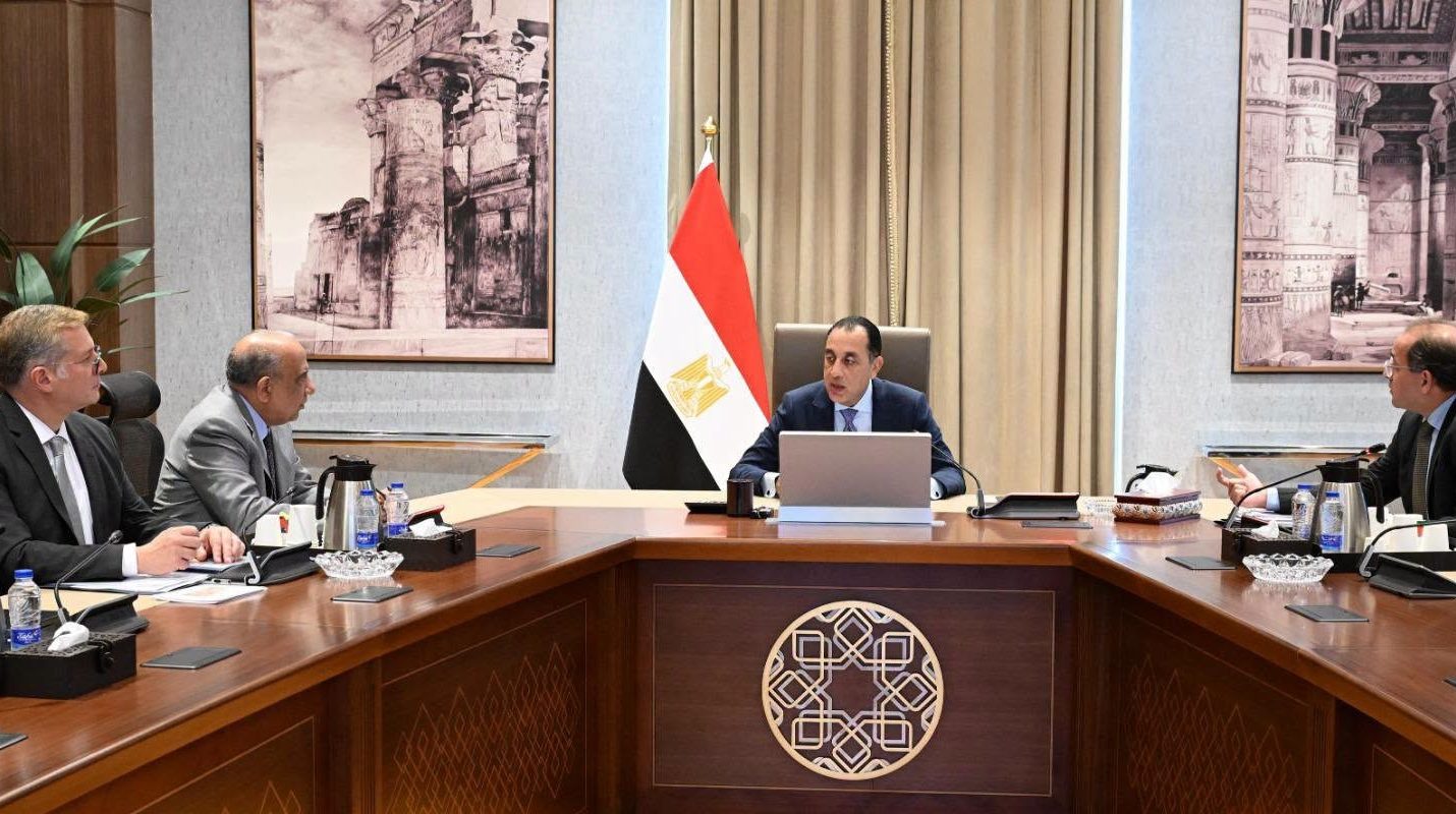 «حصاد 12 عامًا من مشروعات الطاقة».. الحكومة تستعد لعرض مسيرة الكهرباء والبترول في منتدى مصر 2026