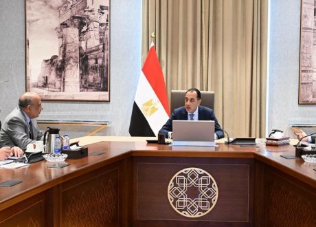 «حصاد 12 عامًا من مشروعات الطاقة».. الحكومة تستعد لعرض مسيرة الكهرباء والبترول في منتدى مصر 2026