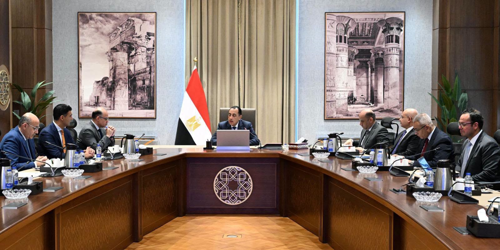 «فرص عمل مستدامة للشباب».. مدبولي يوجه بربط التدريب باحتياجات المشروعات والأسواق