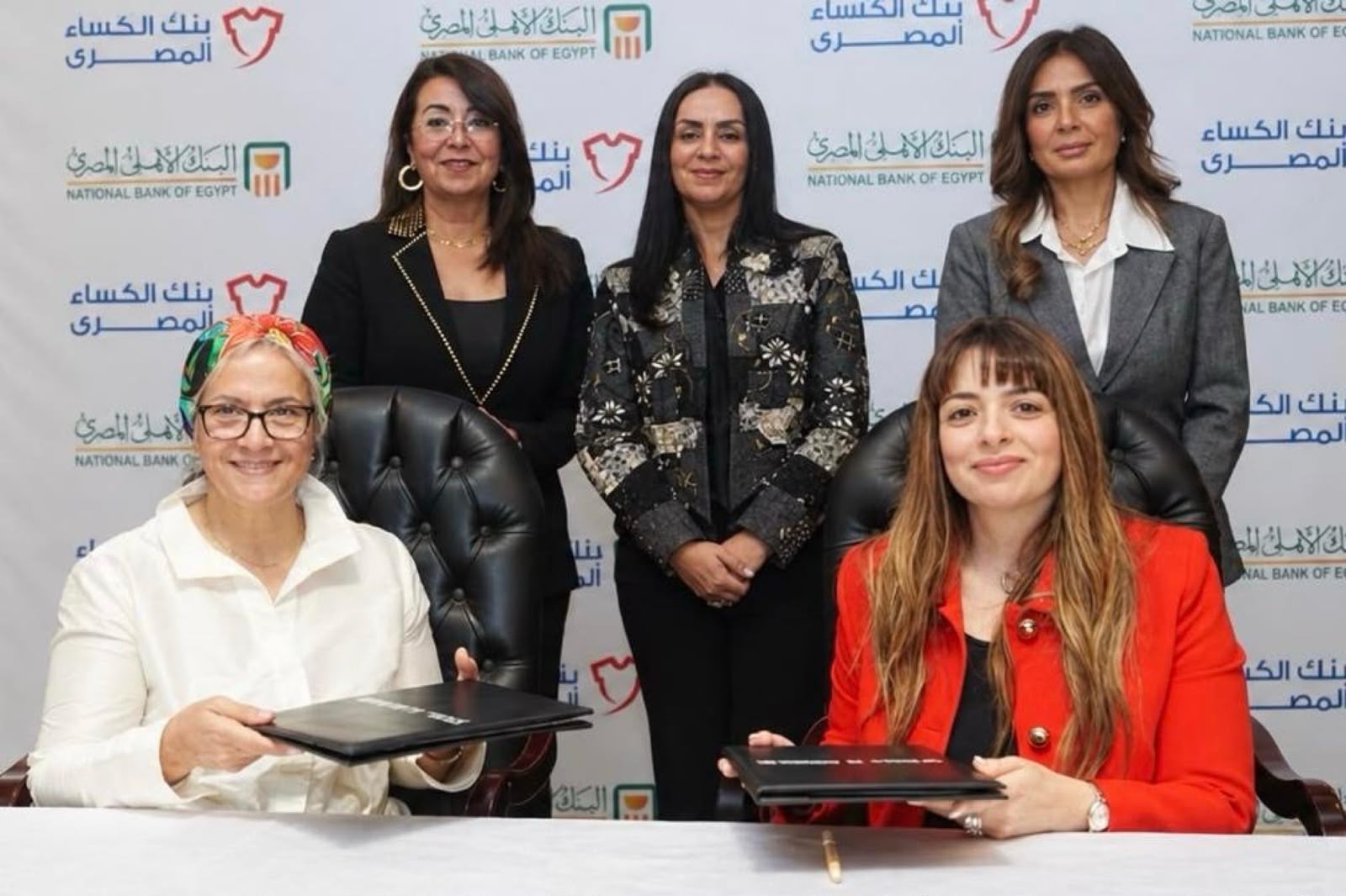 لدعم الأولى بالرعاية.. البنك الأهلي يوقع بروتوكولًا لتنفيذ مشروع «ملابس الكرامة» وإعادة تدوير 30 طنًا من مخلفات المنسوجات