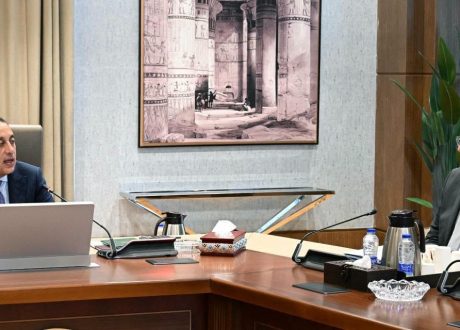 «مخزون استراتيجي آمن ومستدام».. مدبولي يتابع تأمين احتياجات البلاد من المنتجات البترولية