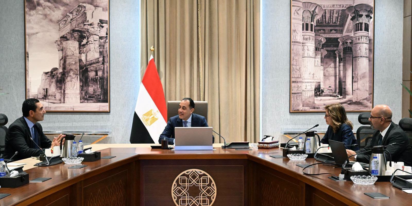 مدبولي يستعرض محاور جلستي «رعاية الموهوبين» و«الشباب والرياضة» بمنتدى مصر 2026