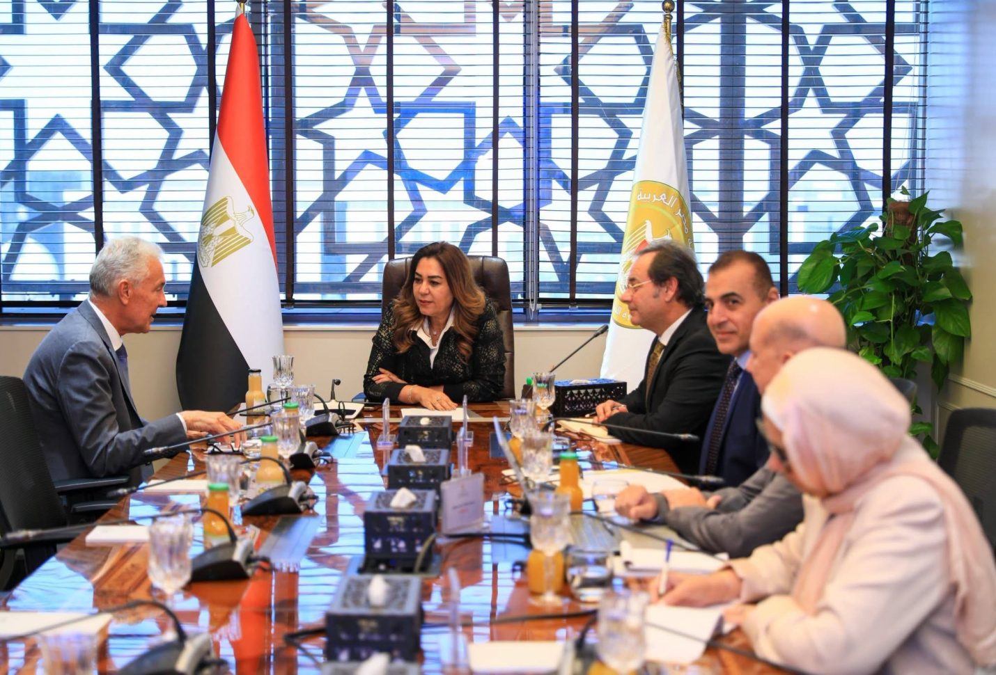 منال عوض تبحث تطوير مركز السلام لمكافحة التلوث البحري بشرم الشيخ.. ودراسة لإضافة مهام جديدة