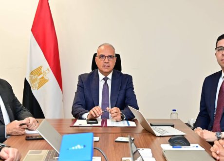 وزير الري يتابع استخدام صور الأقمار الصناعية والذكاء الاصطناعي لدعم الإدارة الذكية للمياه